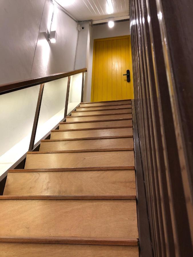 Yellow Door HHQ Zewnętrze zdjęcie