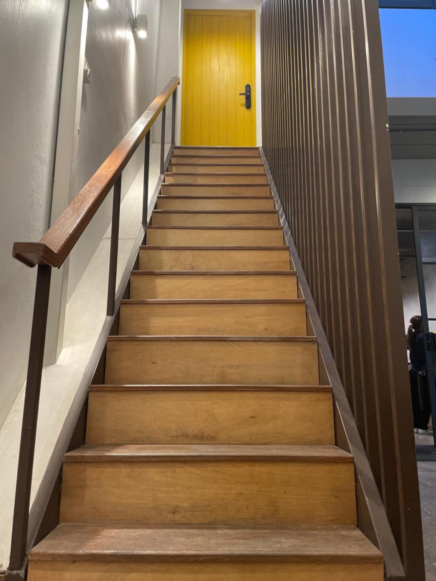 Yellow Door HHQ Zewnętrze zdjęcie
